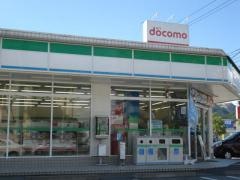 ファミリーマート　三原宮浦店