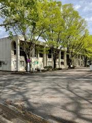 足利大学附属図書館