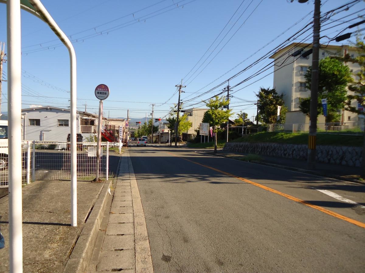 「鳴滝団地」バス停留所