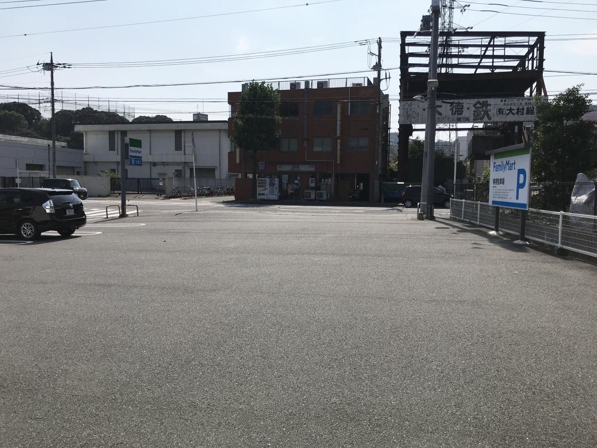 ファミリーマートニック北加瀬三丁目店