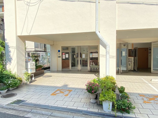 ゆうとぴ庵摂津・千里丘 施設外観