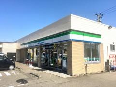 ファミリーマート　新潟とっぱら店