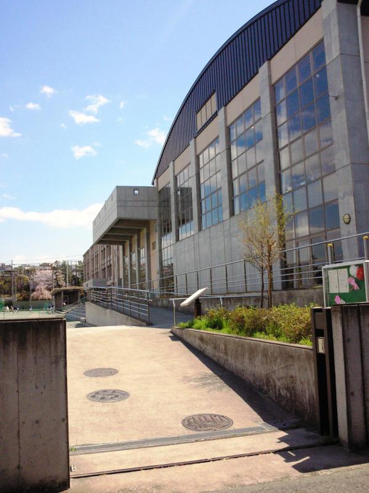 藤沢 市立 片瀬 中学校