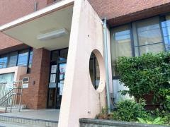 名古屋市名東図書館