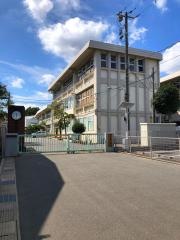 流山市立東小学校