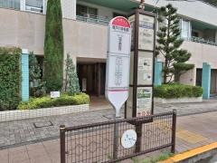 「塚戸小学校前」バス停留所