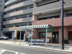 「東区役所前」バス停留所