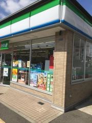 ファミリーマート　池田豊島南店