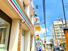 セブンイレブン　足立4丁目店