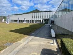 いちかわ図書館