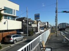 「野毛二丁目」バス停留所