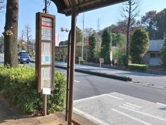 「かわさき記念病院前」バス停留所