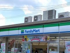ファミリーマート　岐阜上土居店