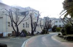 東大阪市立意岐部中学校