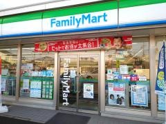 ファミリーマート　一宮城崎通店
