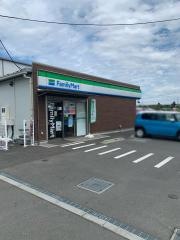 ファミリーマート　厚木三田東店