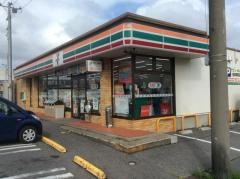 セブンイレブン　千葉新港店