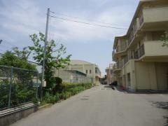 美座小学校
