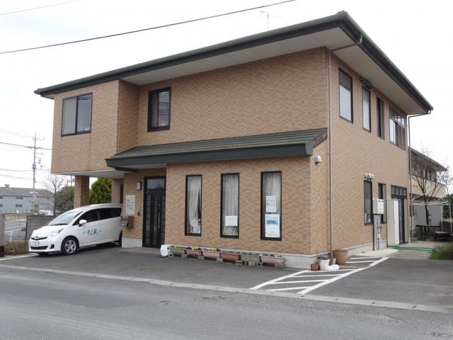 岩槻ケアセンターそよ風 建物全景