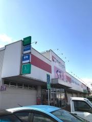 ココカラファイン岡田店