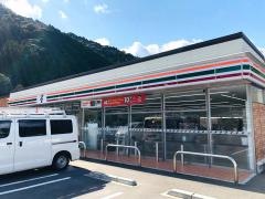 セブンイレブン　津野町葉山店