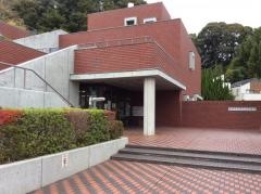 藤枝市立岡出山図書館