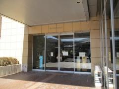 津久見市民図書館