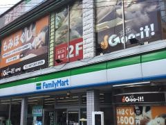 ファミリーマート　松戸駅前店