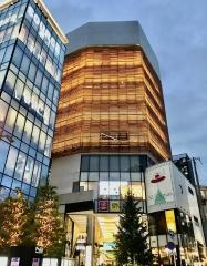 ムラサキスポーツ　梅田ＮＵ茶屋町店