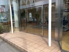 大阪スバル本社・守口店