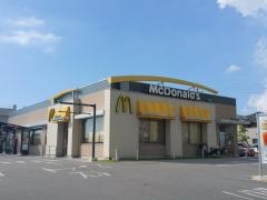 マクドナルド　真嘉比古島店