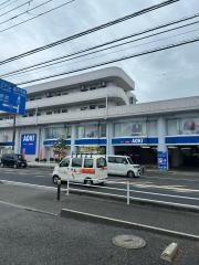 AOKI　藤沢六会店