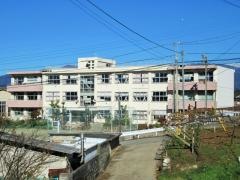 菱山小学校