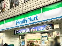 ファミリーマート　北梅田店