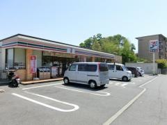 セブンイレブン　広島草津梅が台店