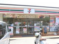 セブンイレブン　広島草津梅が台店
