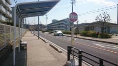 「東山住宅」バス停留所