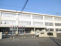 鴻城小学校