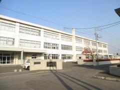 鴻城小学校