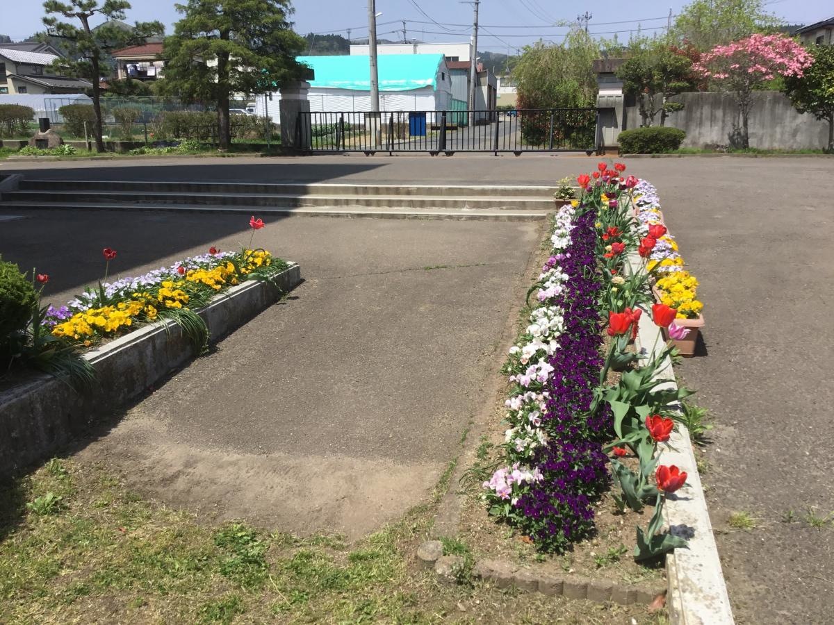 生出中学校