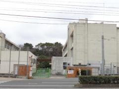 席田小学校