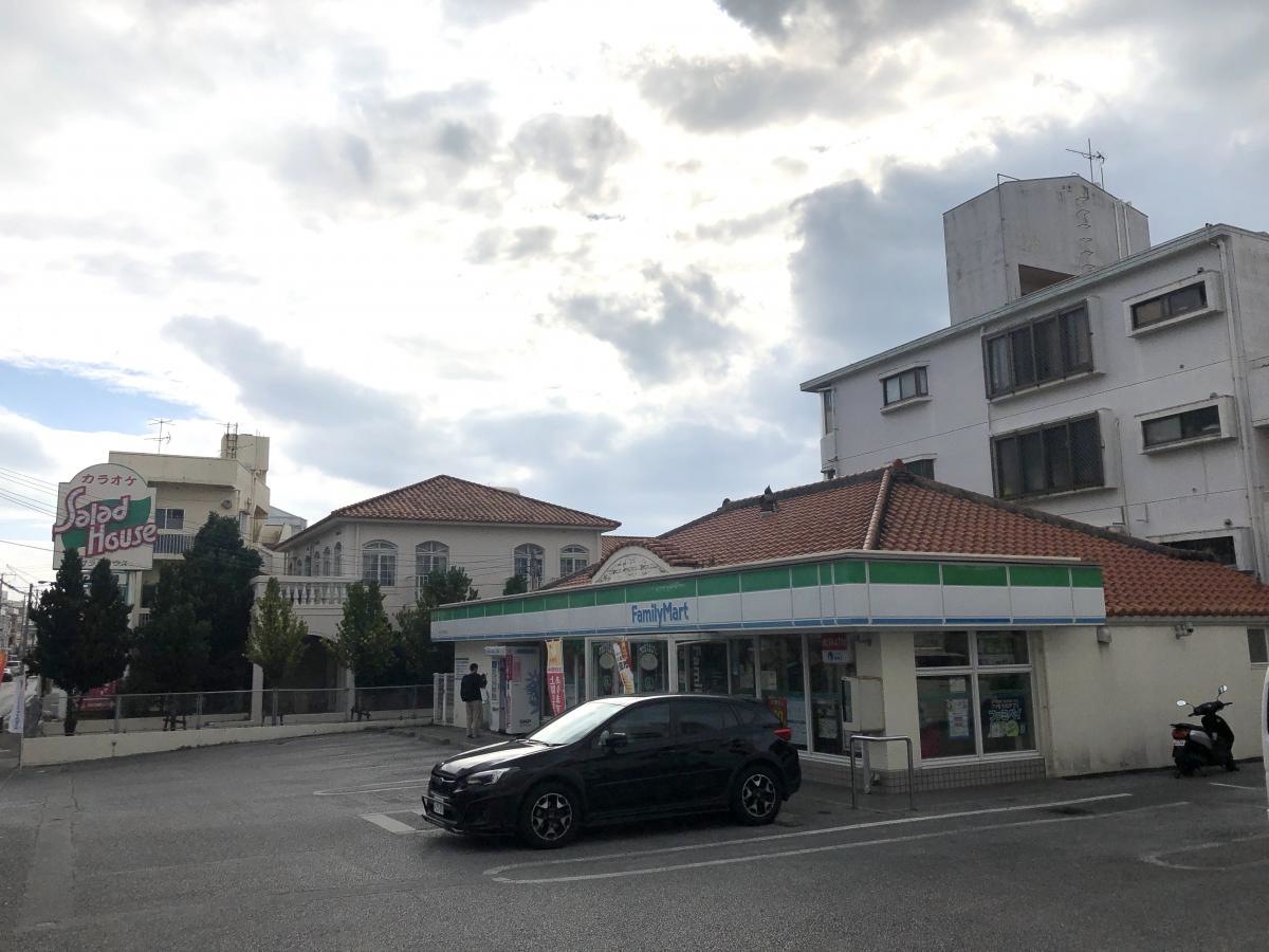 ファミリーマート　うるくたから店