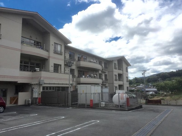 賀集楽 施設外観
