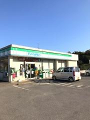 ファミリーマート 木更津アカデミアパーク店