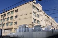 依羅小学校
