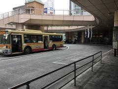 「橋本駅北口」バス停留所