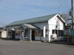 小岩井駅