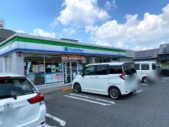 ファミリーマート　安城山崎店