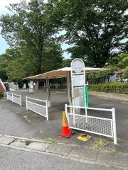 「こどもの国」バス停留所