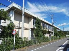 鶴ヶ島市立藤中学校